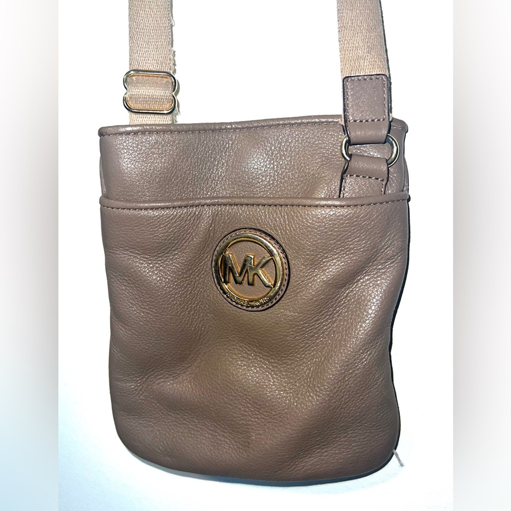 Michael Kors Fulton Leather Crossbody Bag